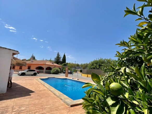 Casa o chalet independiente en venta en Carretera de Coín