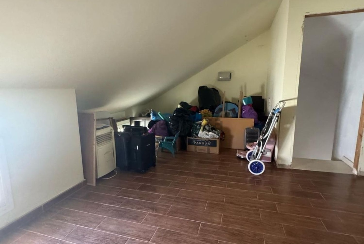 Chalet-adosado-en-venta-en-calle-la-Huerta