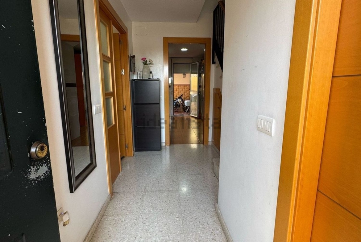 Chalet-adosado-en-venta-en-calle-la-Huerta