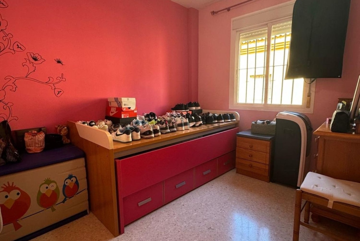 Chalet-adosado-en-venta-en-calle-la-Huerta