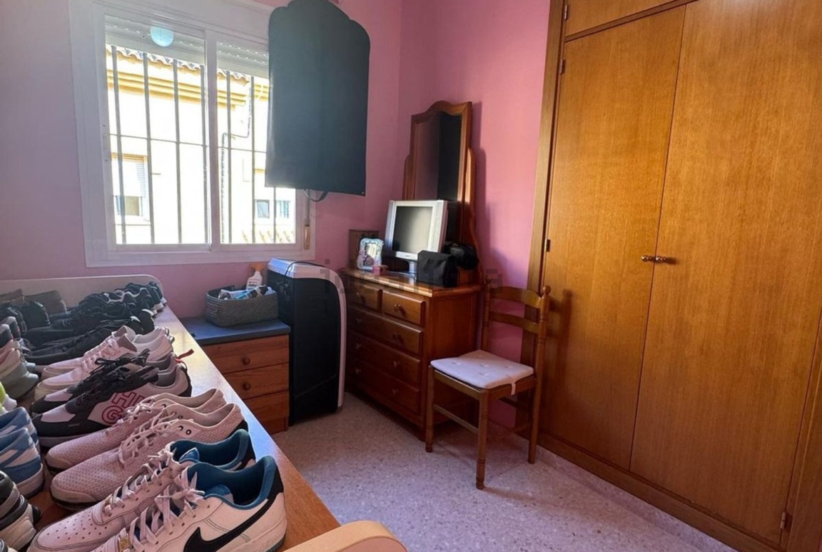 Chalet-adosado-en-venta-en-calle-la-Huerta