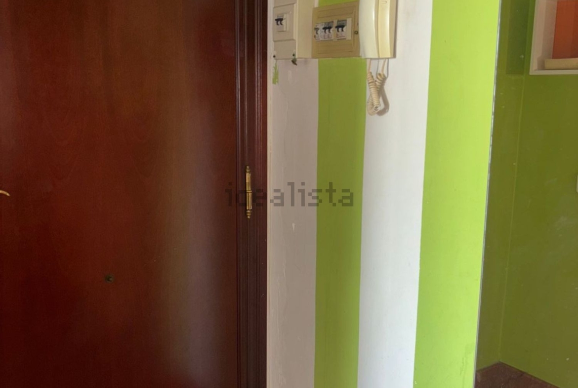 Piso en venta en CL Arenisca (2)