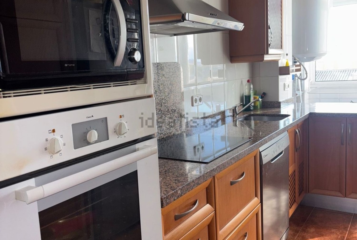 Piso en venta en CL Arenisca (2)