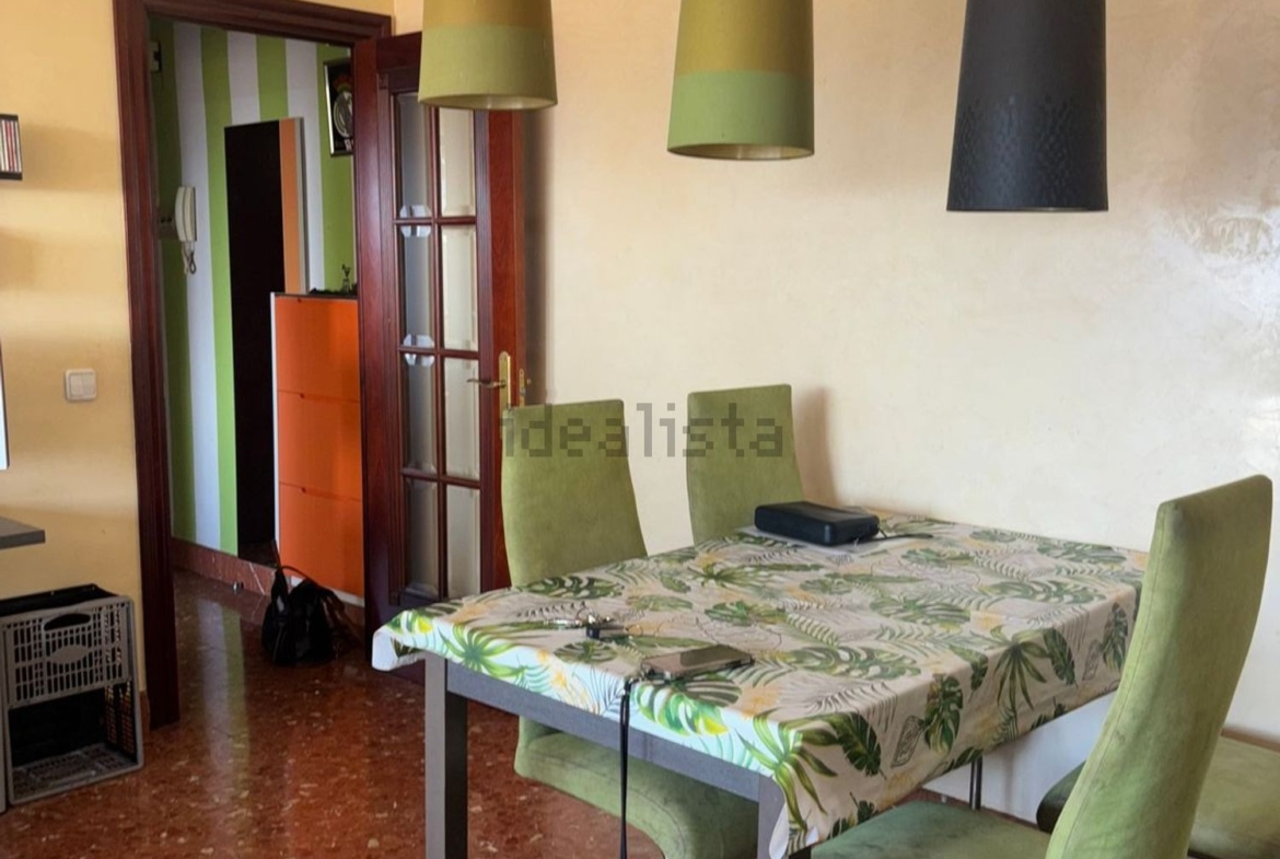 Piso en venta en CL Arenisca (2)