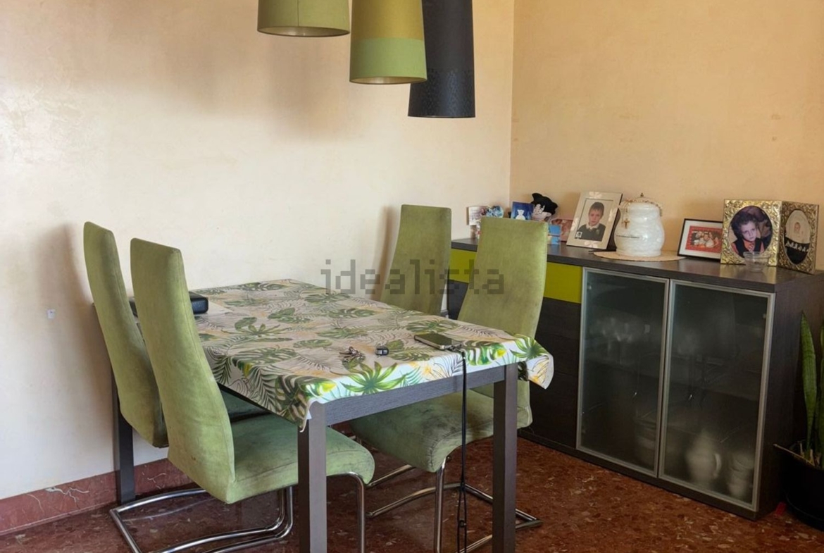 Piso en venta en CL Arenisca (2)