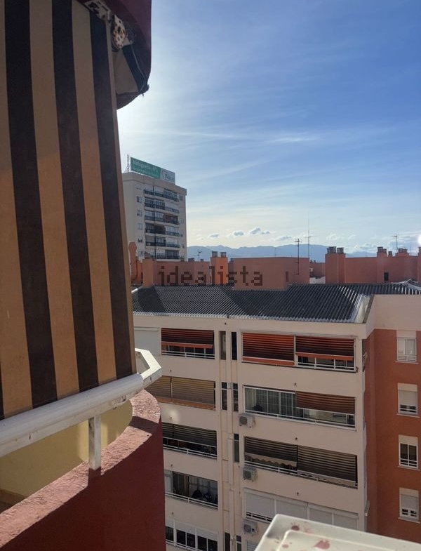 Piso en venta en CL Arenisca (2)